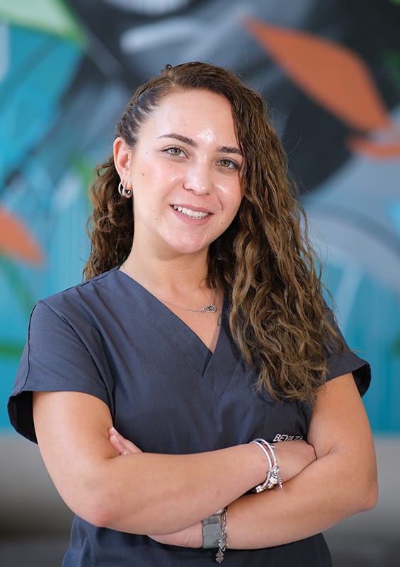 Dentist Serenay VURAL